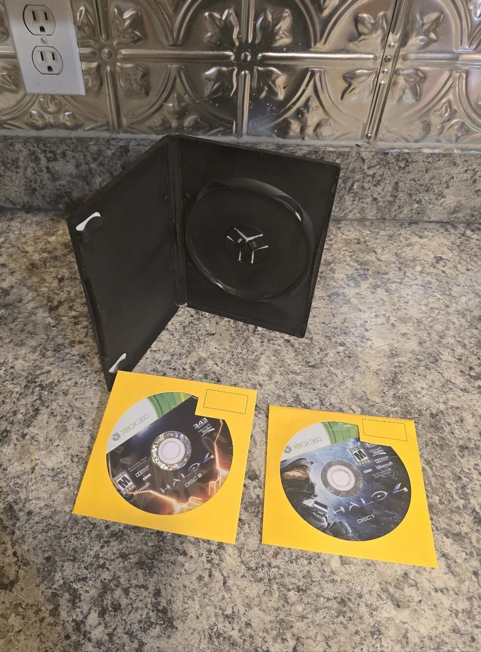 Halo 4 Xbox 360 Game (2 Disc) Replacement Case No Manual